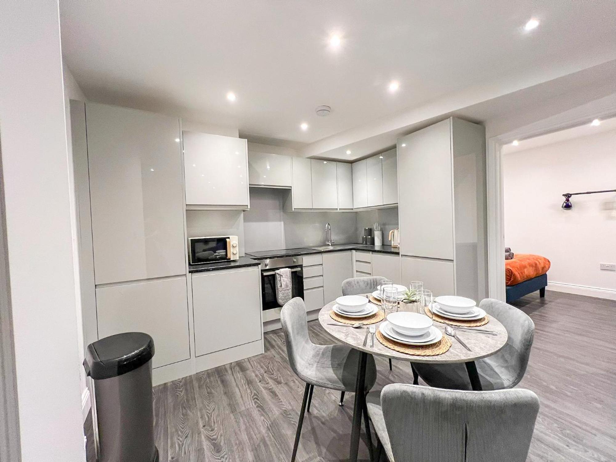 1-Bedroom Apartments In Shoreditch, Old Street, Hoxton London Exterior photo
