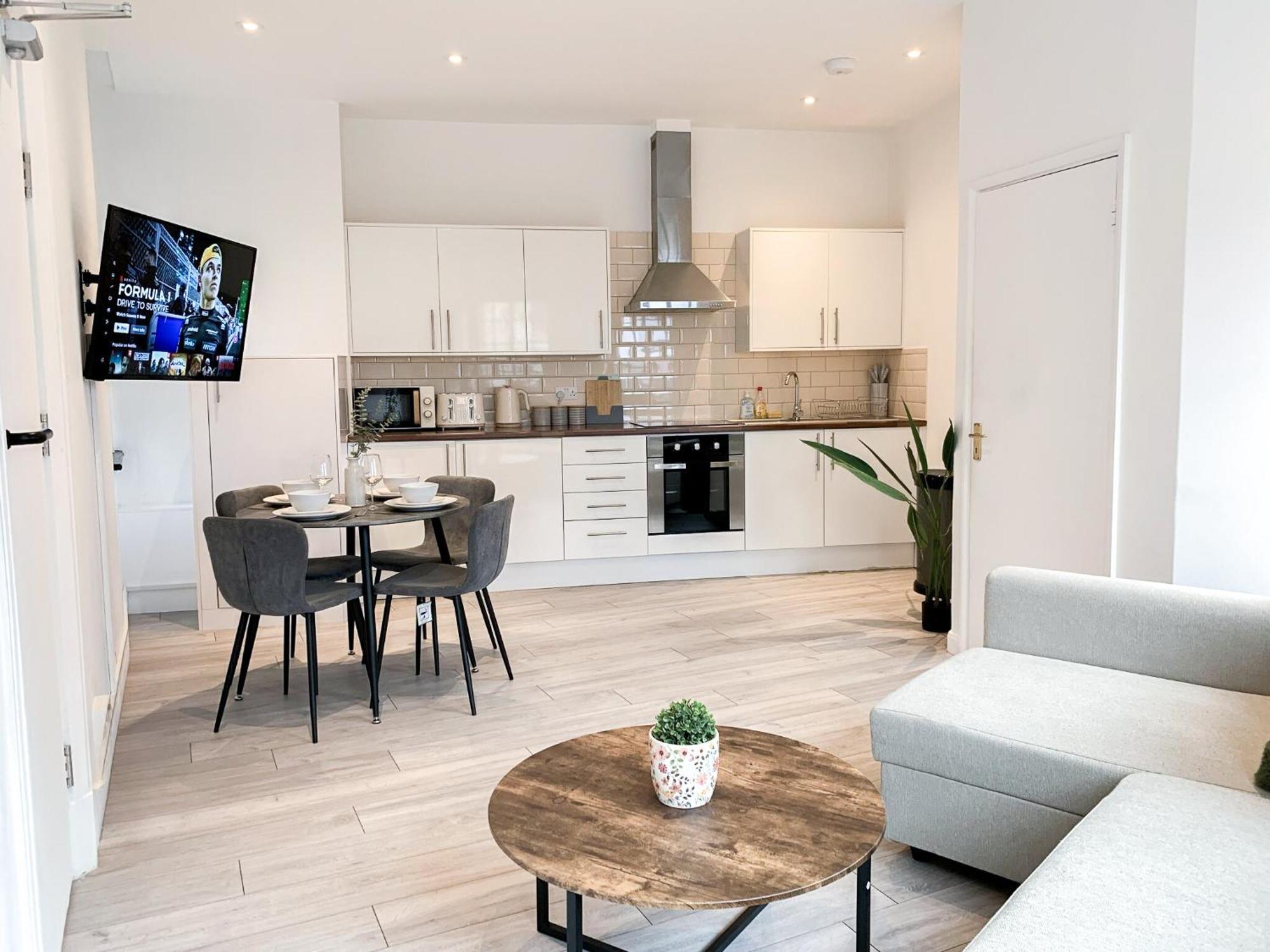 1-Bedroom Apartments In Shoreditch, Old Street, Hoxton London Exterior photo