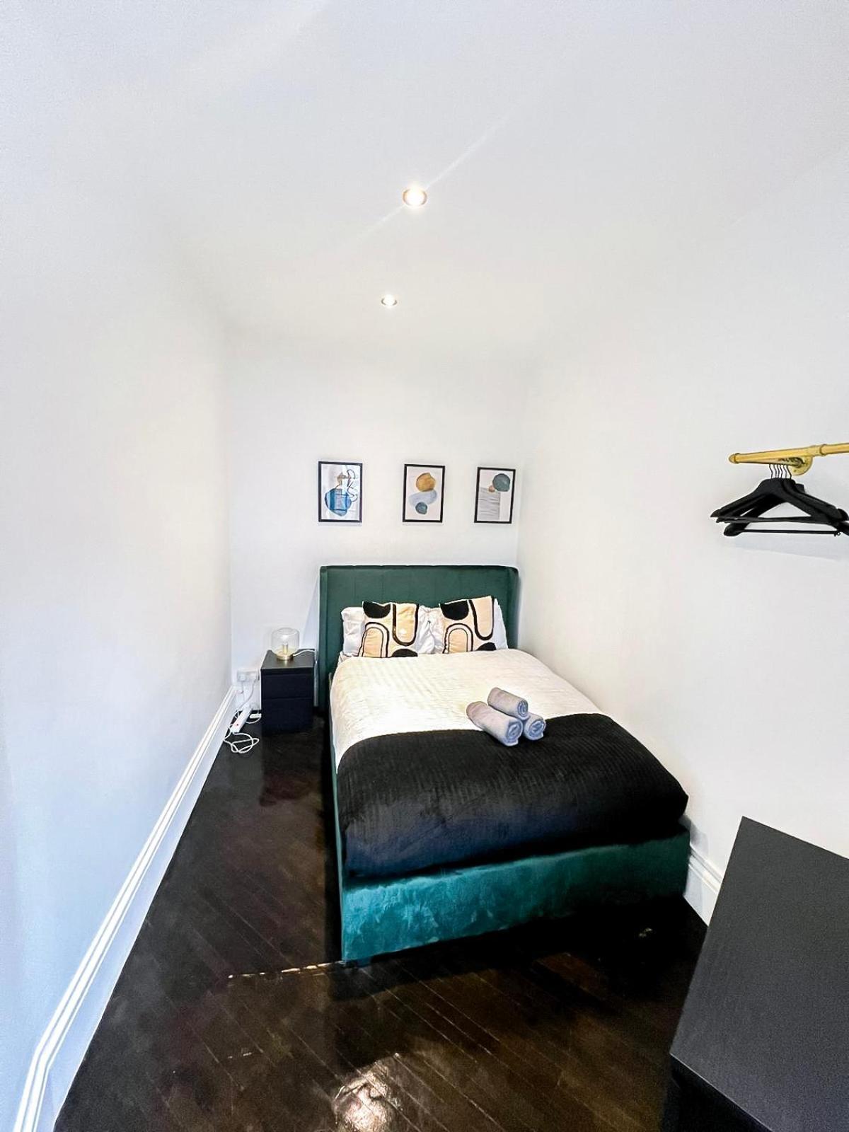 1-Bedroom Apartments In Shoreditch, Old Street, Hoxton London Exterior photo
