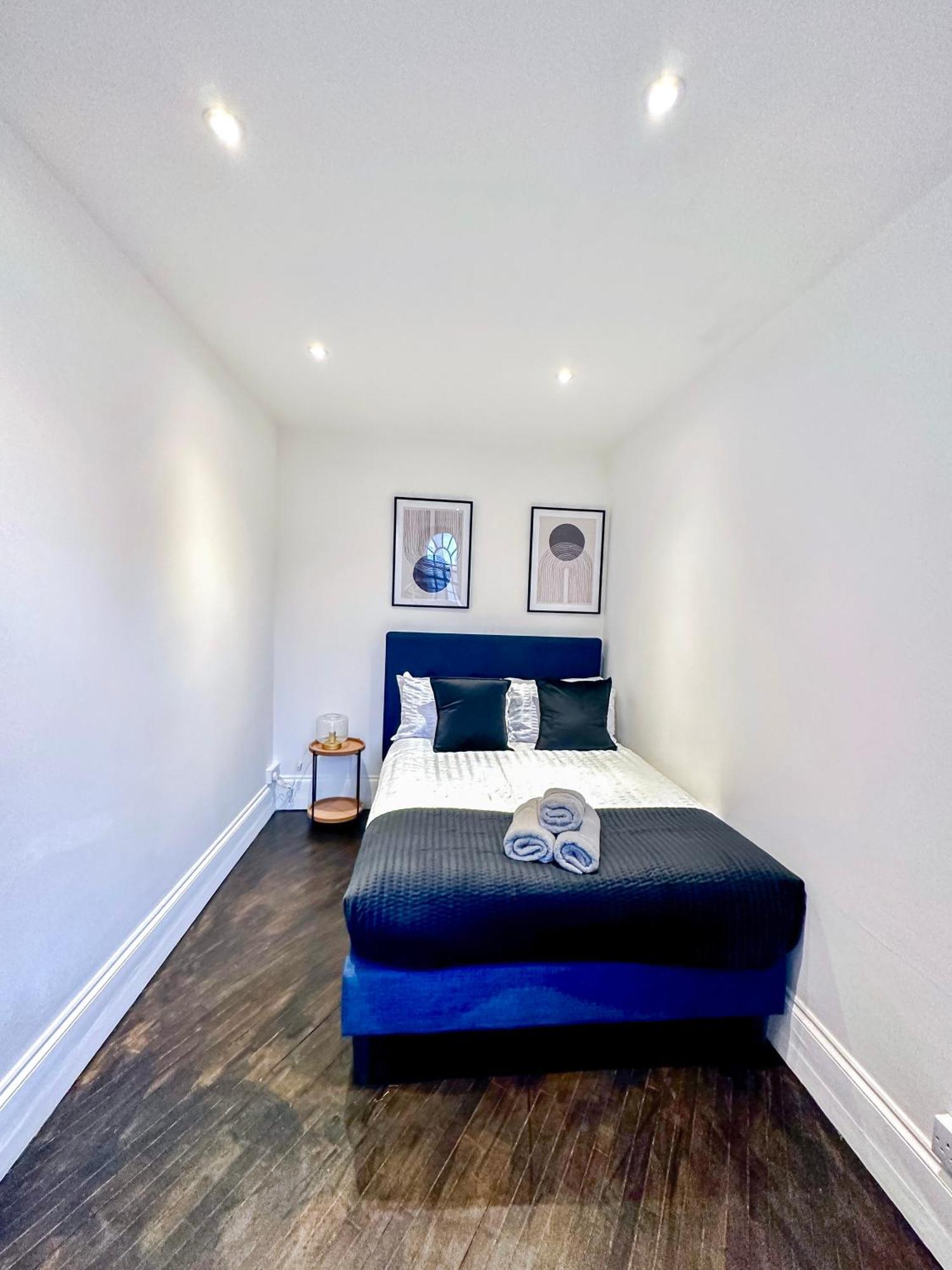 1-Bedroom Apartments In Shoreditch, Old Street, Hoxton London Exterior photo